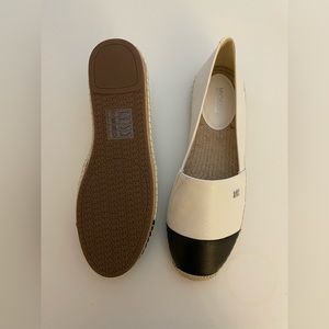 Michael kors size 8,5 black and white